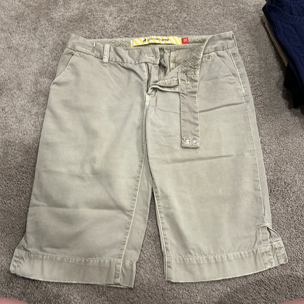 Old navy chino bermuda shorts